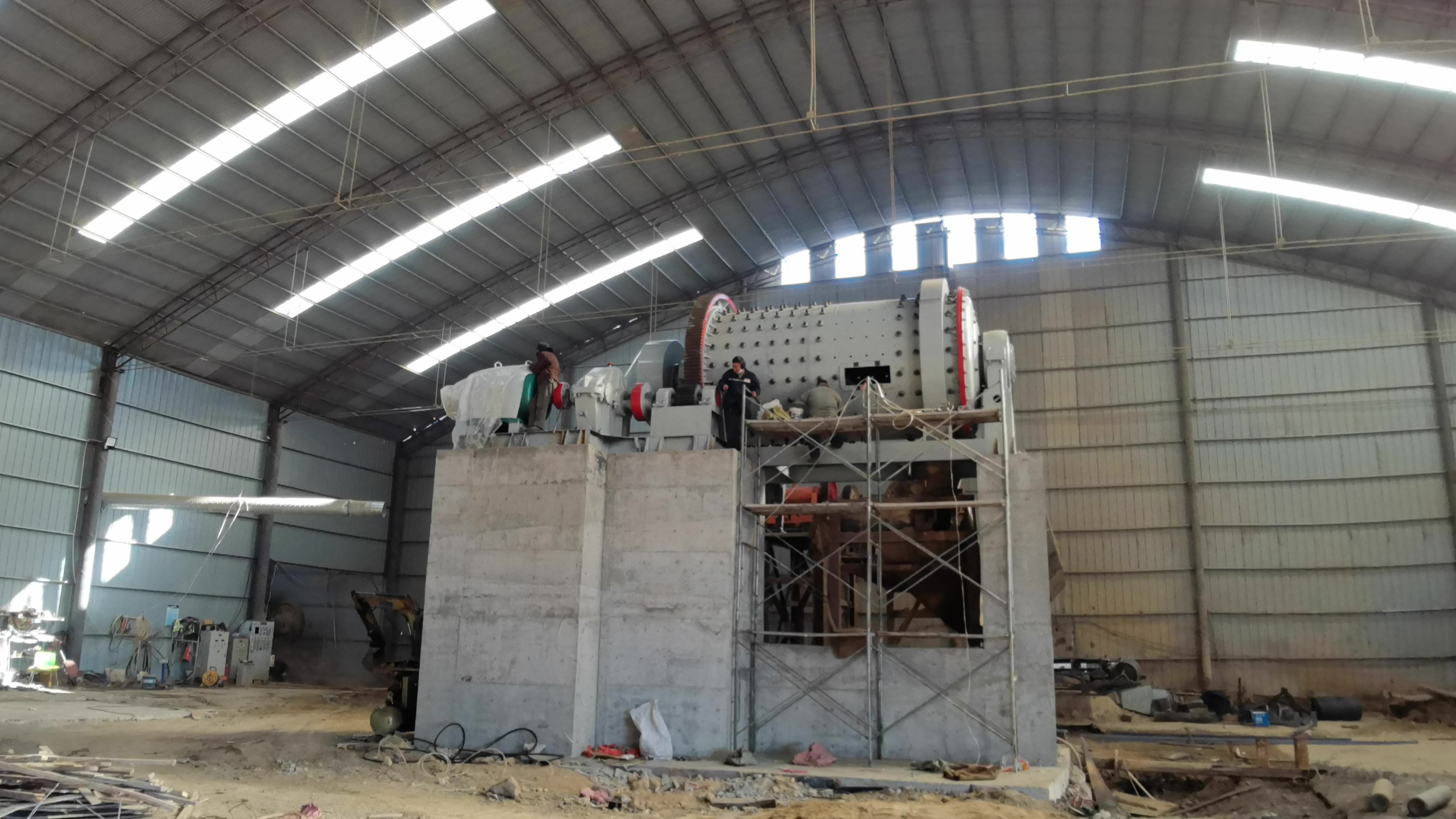 2200×4500棒磨機(jī)在平頂山市寶藍(lán)再生資源回收公司